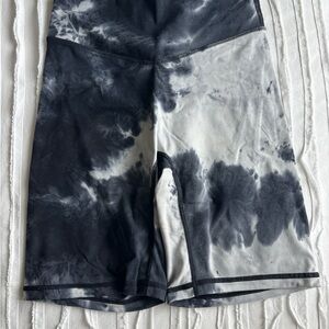 Balance vitality tie dye cloud biker shorts
